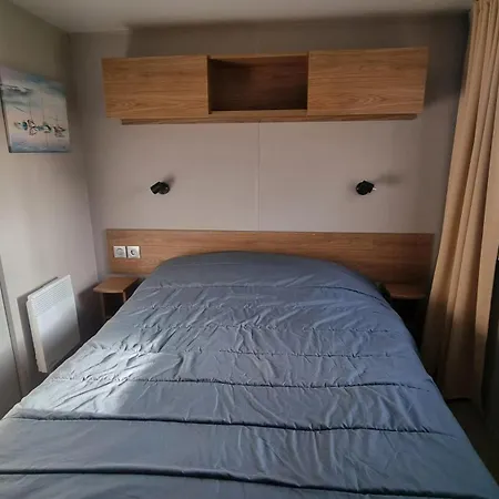 A Avec Piscine Partagee Semesterbostad