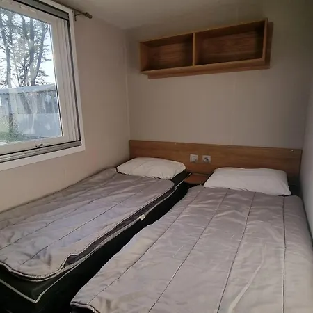 Semesterbostad A Avec Piscine Partagee