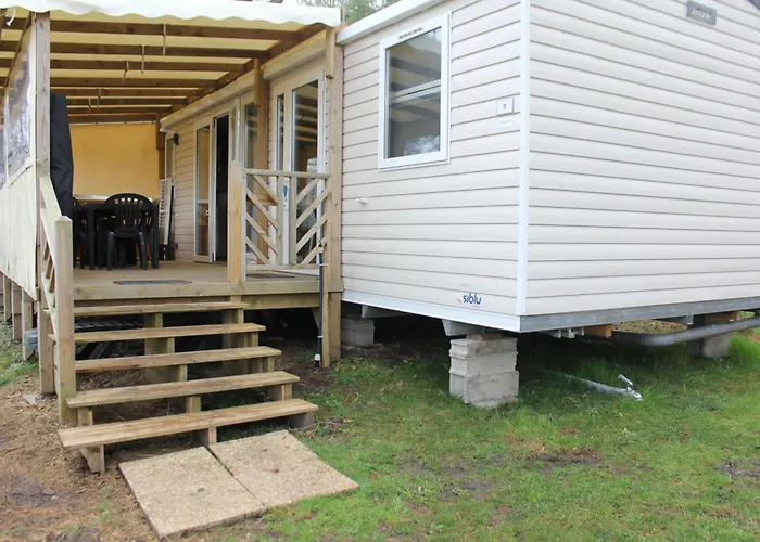 A Avec Piscine Partagee