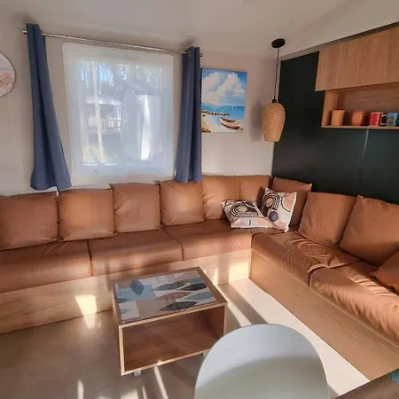 Piriac-sur-mer: 3-bedroom Garden Retreat With Shared Pool Holiday home *