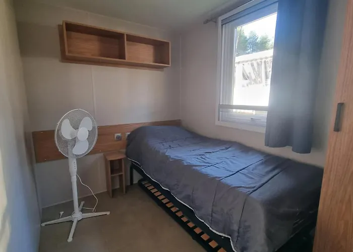 A Avec Piscine Partagee בית נופש פיריאק-סור-מר